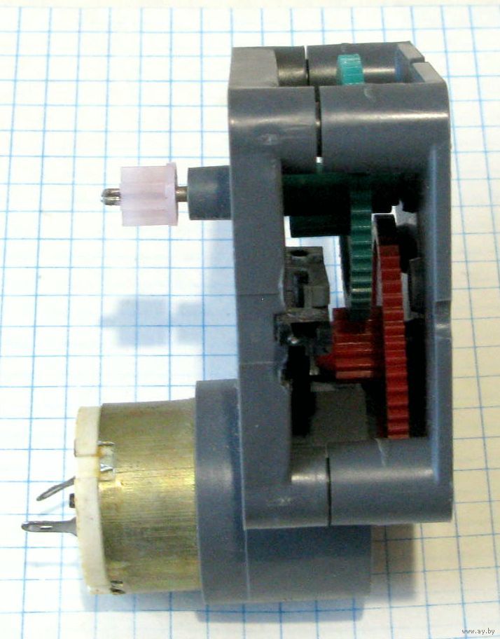 Электродвигатели от игрушек СССР 6 штук+ один китайский